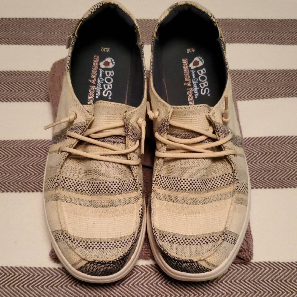 Skechers Bob's Women's Tan Gray Blue Canvas Boat Shoe Size 10